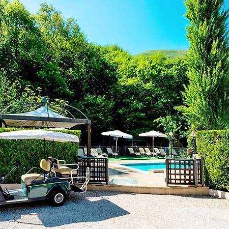 Amazing In With Wifi Apartamento Foligno