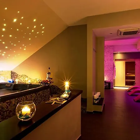 Awesome In With Kitchen Apartament