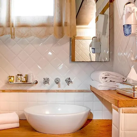 Amazing In With Wifi *